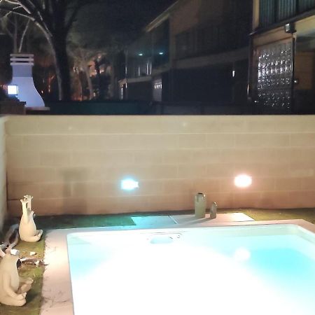 Can Romani - Casa Compartida Con Propietario - Bano Compartido L' Escala Exterior foto